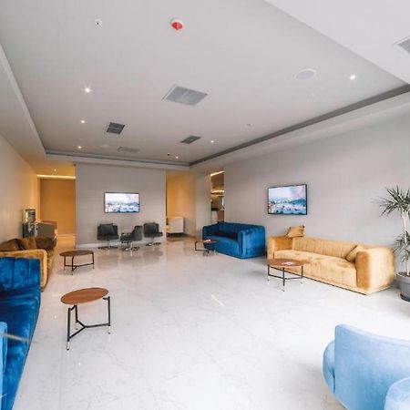 General Sea View Apartments In Orbi City Batumi Bagian luar foto