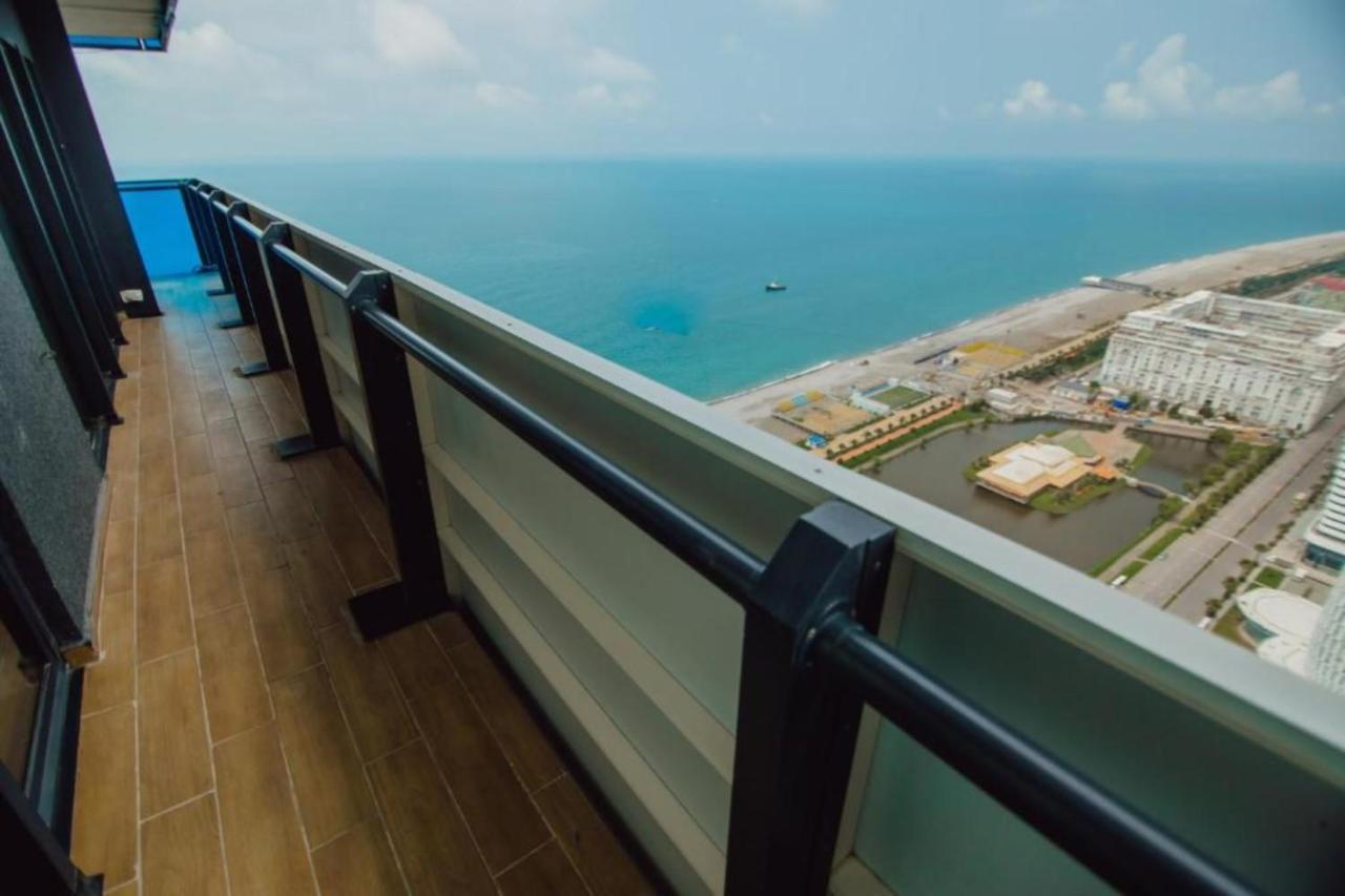 General Sea View Apartments In Orbi City Batumi Bagian luar foto