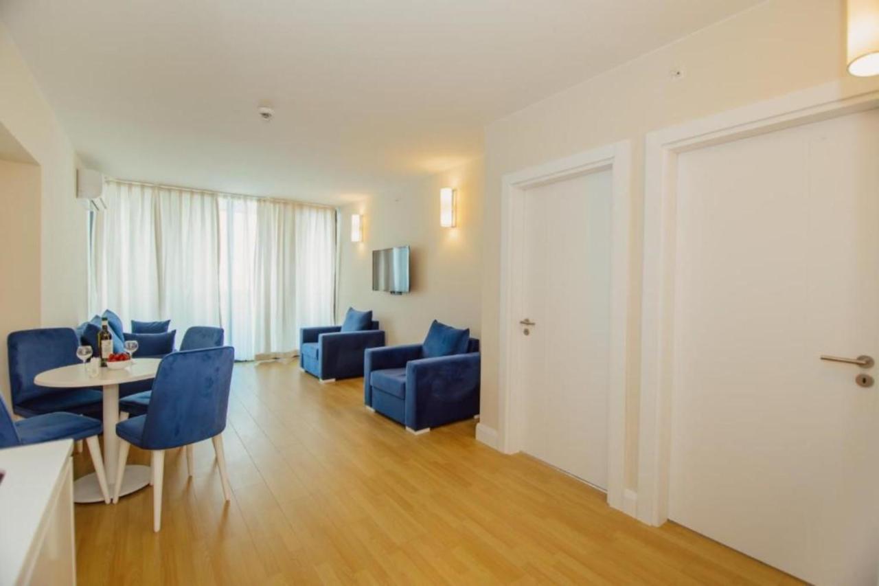 General Sea View Apartments In Orbi City Batumi Bagian luar foto